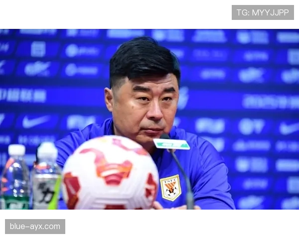 山东泰山越踢越乱，中场创造力枯竭成致命伤